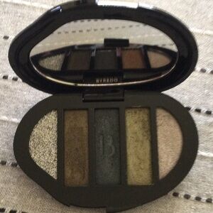 BYREDO METAL BOOTS IN THE SNOW EYESHADOW PALETTE